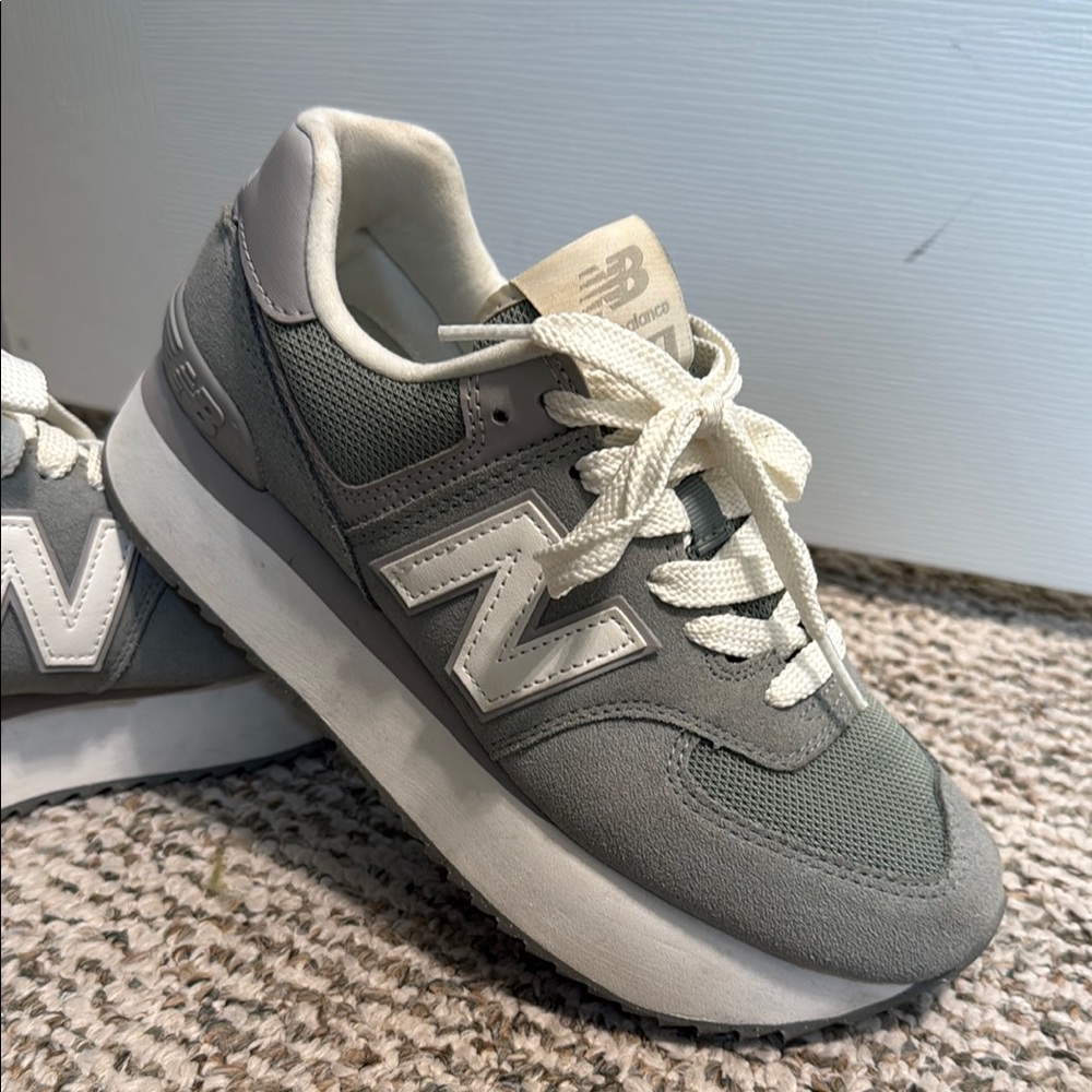 New Balance Gray and White Women's Shoes